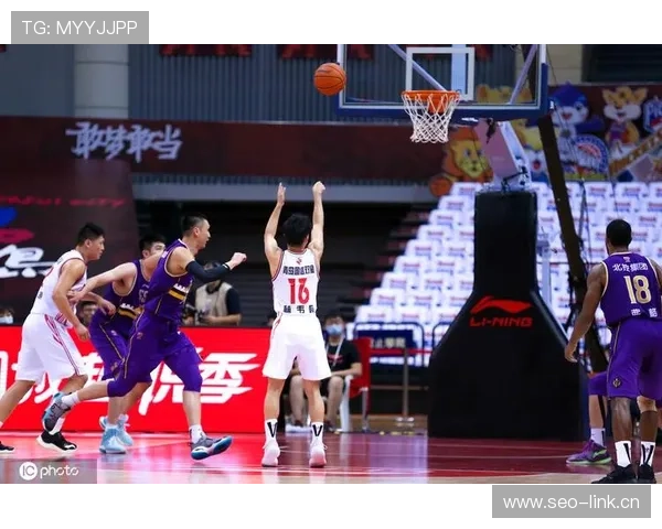 拼尽最后一弹仍难逆转局势北控男篮本赛季季后赛舞台遗憾谢幕